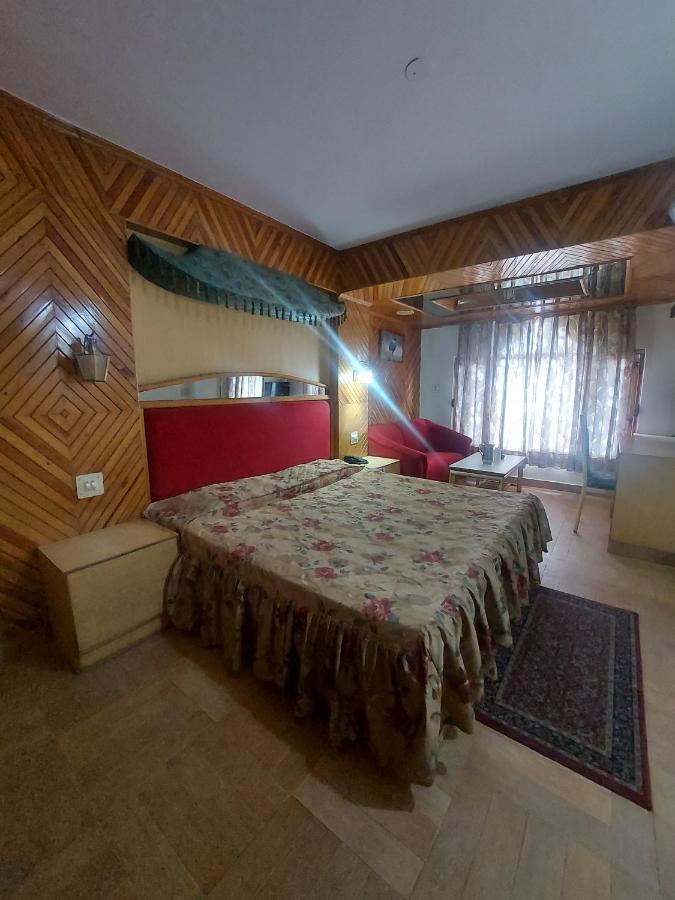 Brightland Hotel Шимла Экстерьер фото