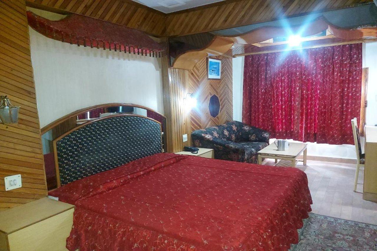 Brightland Hotel Шимла Экстерьер фото